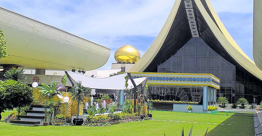 padhippura-istana Nurul Iman padhippura-istana Nurul Iman